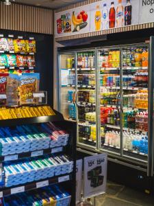 Supermarket nebo jiné obchody v  aparthotelu nebo okolí