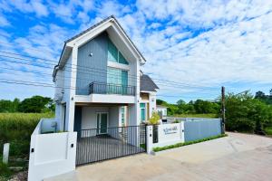 Budova, kde se vila nachází