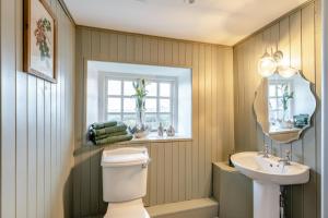 Vannituba majutusasutuses 5 Bed in Wheathill oc-t30539 +28 fotot