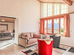 Χώρος καθιστικού στο Apartment Am Brienzersee by Interhome +19 φωτογραφίες