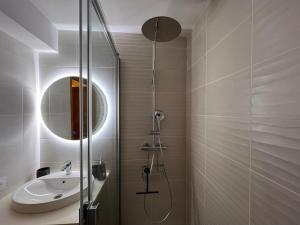 Ένα μπάνιο στο T2 design et cosy à La Clusaz avec terrasse sud et garage privé - FR-1-459-235 +10 φωτογραφίες