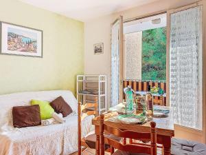 Postel nebo postele na pokoji v ubytování Apartment Les Aigues Marines-19 by Interhome