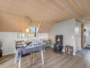 Istumisnurk majutusasutuses Holiday Home Klimentina - 150m from the sea by Interhome