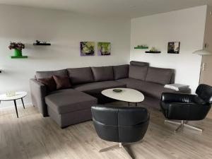 Χώρος καθιστικού στο Apartment Allyson - 450m from the sea by Interhome