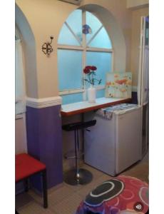 Kuchyň nebo kuchyňský kout v ubytování Habitación con baño privado 1 cama doble