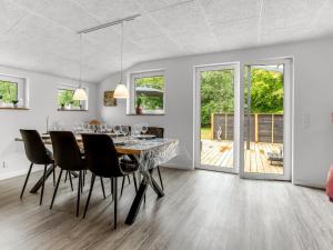 Φωτογραφία από το άλμπουμ του Holiday Home Dorothea - from the sea by Interhome σε Hals