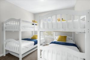 Ένα ή περισσότερα κρεβάτια σε δωμάτιο στο 3 Bedrooms 25 Bathrooms Encantada 3091 Yl +32 φωτογραφίες