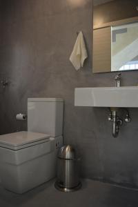 Ванная комната в Aqua Two Storey House