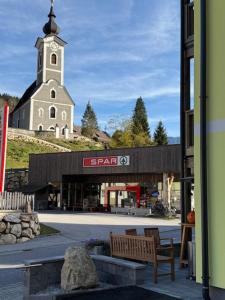 Το κτήριο όπου στεγάζεται  το μοτέλ