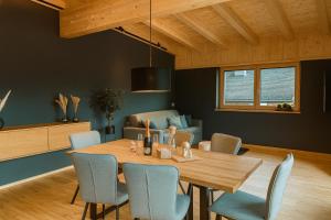 Χώρος καθιστικού στο GLETSCHERBLICKSTUBE - AlpenLuxus Collection