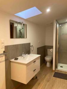 Imagen de la galería de Single-story studio with parking, 