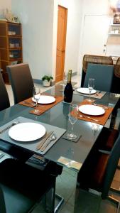 Χώρος καθιστικού στο Cozy Home by Sol