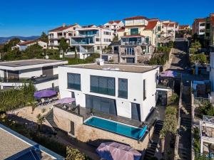 Swimmingpoolen hos eller tæt på Apartman Island Beauty 2