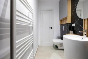 Ένα μπάνιο στο Zoris Apart1