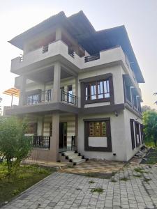 Το κτήριο όπου στεγάζεται  η βίλα