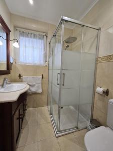 Ένα μπάνιο στο Alojamiento con gran terraza en el centro de Irún