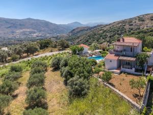 Loodusmaastik villa lähedal