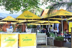 Restoran või mõni muu söögikoht majutusasutuses Masana Hotels