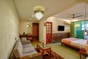 Μια τηλεόραση ή/και κέντρο ψυχαγωγίας στο Dimaru Boutique Hotel