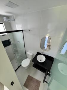 Ένα μπάνιο στο Studio Top no Residencial Porto Mar +33 φωτογραφίες