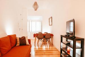 Et tv og/eller underholdning på Kalathos Houses By Gt House