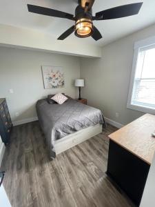 Postel nebo postele na pokoji v ubytování The Lookout - Sherbrooke Cottages