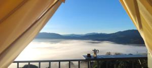 Φυσικό τοπίο κοντά σε οργανωμένο κάμπινγκ