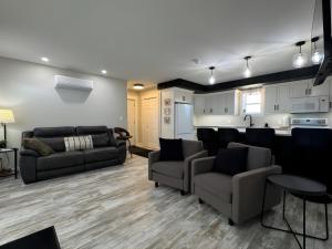 Kuchyň nebo kuchyňský kout v ubytování The Lookout - Sherbrooke Cottages