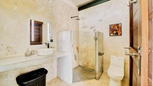 Ένα μπάνιο στο Casa Gaviota 2 - Pool, relax & top location +40 φωτογραφίες