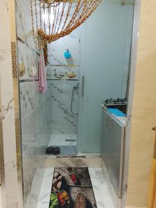 Ένα μπάνιο στο Appartement au coeur de la Kasbah