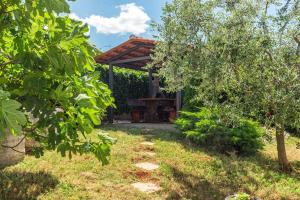 Zahrada ubytování Strandnahe Ferienwohnung Mit Großem Garten + 20 fotografií