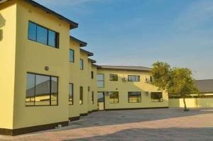 利文斯顿Tipsy Falls Lodge的相册照片