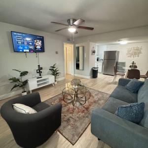 Μια τηλεόραση ή/και κέντρο ψυχαγωγίας στο 1 DT Dallas l FIFA WORLD CUP READY l 5 Min from Love Field