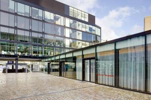 El edificio en el que está el hotel