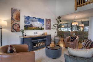 Χώρος καθιστικού στο Tamarron PineCone 854