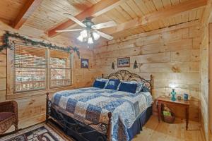 Ένα ή περισσότερα κρεβάτια σε δωμάτιο στο Timber Lodge