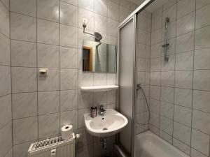 Koupelna v ubytování Monteurwohnung nähe Südbahnhof