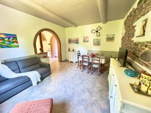 Istumisnurk majutusasutuses Rifugio Toscano per 4 con giardino privato e BBQ