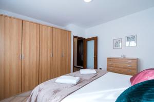 Ένα ή περισσότερα κρεβάτια σε δωμάτιο στο Mountain&Lake Terrace Retreat