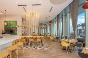 Ресторан / где поесть в Lyfe Resort Hollywood, Florida