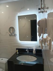 Ένα μπάνιο στο The High View Hotel - ذا هاي فيو +10 φωτογραφίες