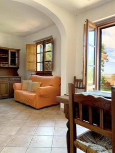 Η κουζίνα ή μικρή κουζίνα στο Dimora Le Galere - Pool & Relax