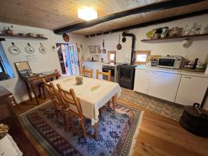 Η κουζίνα ή μικρή κουζίνα στο Cà dul Barba +30 φωτογραφίες