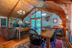 Ảnh trong thư viện ảnh của A River Mist ở Sugar Grove