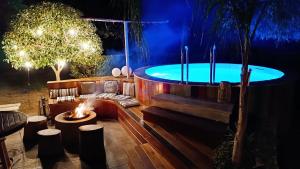 Afbeelding uit fotogalerij van DREAM house by the sea & Jacuzzi in Epanomi