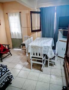 Foto sihtkohas Cosquín asuva majutusasutuse DEPTO EXCELENTE UBICACIÓN PARA 4 PERSONAs galeriist