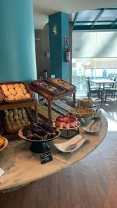 Φαγητό σε αυτό το διαμέρισμα ή κάπου εκεί κοντά