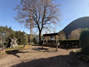 Peisaj natural din apropierea acestui chalet