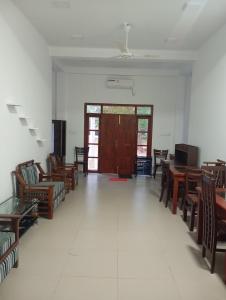 TV a/nebo společenská místnost v ubytování Swarnavilla Yala