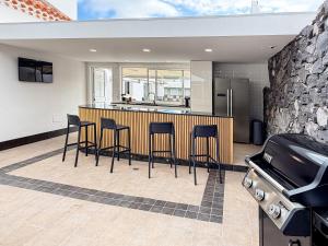 Kuchyň nebo kuchyňský kout v ubytování Exklusive Villa mit beheiztem Pool